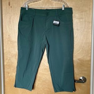 Eddie Bauer capris!